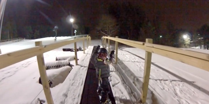 4 year old Snowboarding 2014 - Sylar