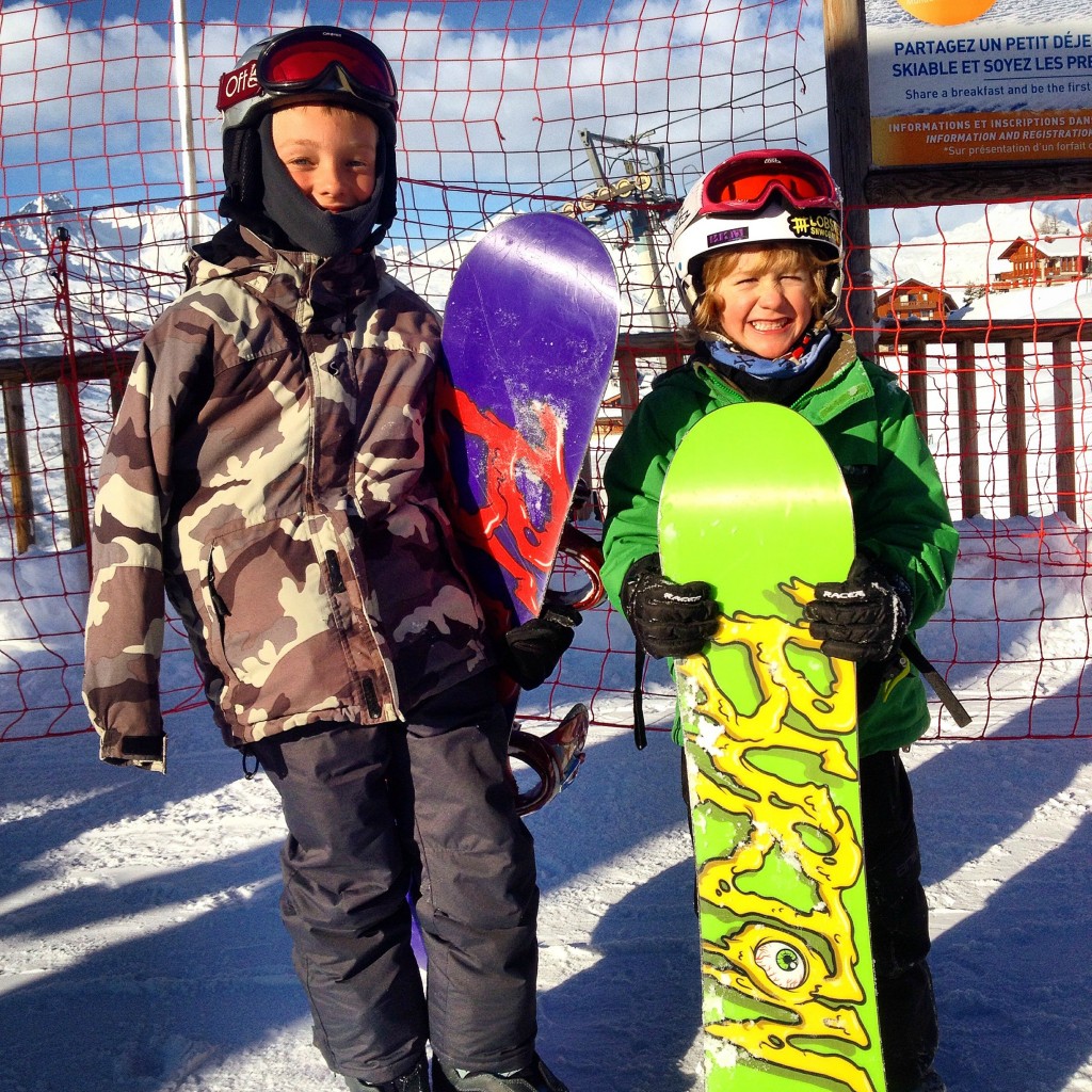 Floyd and Leon snowboarding in Les Arcs